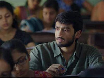 കടവത്തൊരു തോണിയിരിപ്പൂ... പാട്ടില്ലാതെ... പാടിനടക്കാന്‍ പൂമരത്തിലെ രണ്ടാംഗാനവുമിറങ്ങി