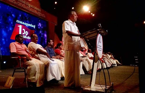 ചിലത് ഒരു തരത്തിലും പാപം ചെയ്യാത്ത ഞങ്ങളുടെ പിടലിയില്‍ വന്നു വീഴുകയായിരുന്നെന്ന് മുഖ്യമന്ത്രി പിണറായി വിജയന്‍