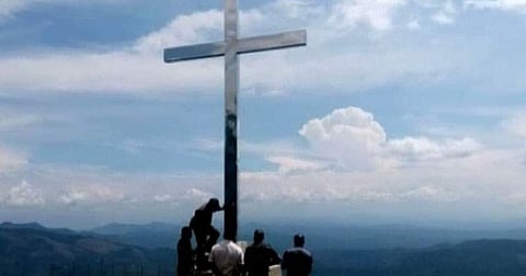 പാപ്പാത്തിച്ചോലയിലെ കയ്യേറ്റം ഒഴിപ്പിച്ചതിനെതിരെ സിപിഎം; ഒഴിപ്പിച്ചത് പട്ടിക ജാതിക്കാരുടെ വീടുകളും ക്ഷേത്രവും 