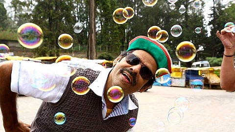 'എനിക്കിപ്പോള്‍ പൂര്‍ണബോധ്യമായി എന്റെ ഒരുപിരിയും ലൂസായിട്ടില്ല'; ടിവി തല്ലിപ്പൊളിക്കുന്ന വിഡിയോ കണ്ട് ബാലചന്ദ്രമേനോന്‍; കുറിപ്പ്