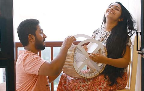 വിനീത് ശ്രീനിവാസന്റെ ഒരു സിനിമാക്കാരനിലെ ഗാനങ്ങള്‍ പുറത്തിറങ്ങി