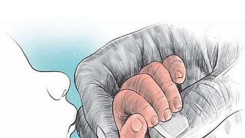 വെളുത്ത കുട്ടിയെ ദത്തെടുക്കുന്നതില്‍ നിന്നും ഇന്ത്യന്‍ ദമ്പതികളെ തടഞ്ഞ് യുകെ
