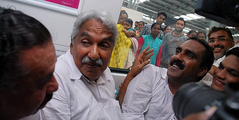 ഉമ്മന്‍ചാണ്ടിയുടെ ജനകീയ മെട്രോ യാത്ര;സംഘാടകര്‍ക്കെതിരെ പൊലീസ് കേസെടുത്തു 