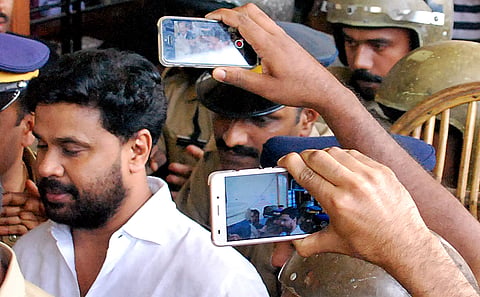 ദിലീപിന്റെ ജാമ്യഹര്‍ജി പരിഗണിക്കുന്നത് മാറ്റി; കേസ് പഠിക്കാന്‍ കൂടുതല്‍ സമയം വേണമെന്ന് സര്‍ക്കാര്‍