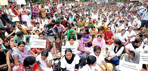 നഴ്‌സുമാരുടെ സമരത്തില്‍ കേന്ദ്രം ഇടപെടുന്നു;പ്രശ്‌നം ഗൗരവമേറിയതെന്ന് ആരോഗ്യമന്ത്രി