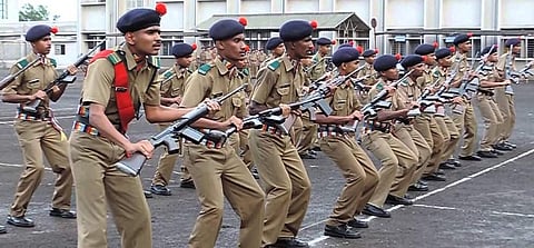 സ്‌കൂളുകളിലെല്ലാം സൈനിക സ്‌കൂളിന്റെ ചട്ടങ്ങള്‍ നടപ്പിലാക്കണമെന്ന് പ്രധാനമന്ത്രിയുടെ ഓഫിസ്
