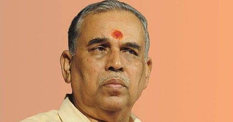 കുമ്മനത്തിന് രാഷ്ട്രീയ പരിചയമില്ല; രാഷ്ട്രപതി ഭരണം ആവശ്യമില്ലെന്ന് പി പി മുകന്ദന്‍