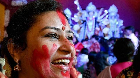 സിന്ദൂരമണിയുന്നത് അത്ര സുരക്ഷിതമല്ലെന്ന് ഗവേഷകര്‍