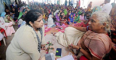 നര്‍മ്മദ: വിധിയില്‍ ഇടപെടില്ലെന്ന് കോടതി; മേധാ പട്കര്‍ ആശുപത്രിയില്‍ നിരാഹാരം തുടരും