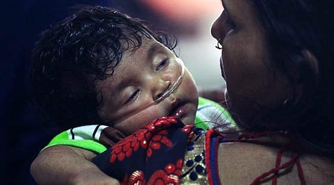 രാജസ്ഥാനിലും കൂട്ടശിശുമരണം: 51 ദിവസത്തിനുള്ളില്‍ മരിച്ചത് 81 കുട്ടികള്‍; ഗൊരഖ്പൂരില്‍ 24 മണിക്കൂറിനുള്ളില്‍ മരിച്ചത് 16കുട്ടികള്‍