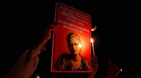 ഗൗരി മരിച്ചത് പിന്നില്‍ നിന്നുള്ള വെടിയേറ്റ്: പോസ്റ്റ് മോര്‍ട്ടം റിപ്പോര്‍ട്ട് 