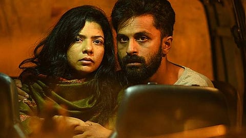മലയാളി മനോരോഗത്തിന് മുന്നില്‍ പിടിച്ചുനില്‍ക്കാന്‍ മറ്റുവഴിയില്ല; ഐഐഎഫ്‌കെയില്‍ നിന്നും സെക്‌സിദുര്‍ഗ പിന്‍വലിക്കുന്നതായി സംവിധായകന്‍
