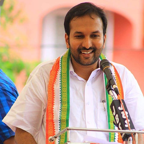 ഈട കോടിയേരിയും കുമ്മനവും ഒരുമിച്ചിരുന്നു കാണണം: പിസി വിഷ്ണുനാഥ്‌