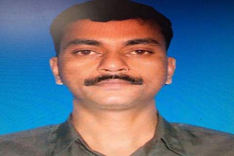 കശ്മീരില്‍  പാക് വെടിവെപ്പില്‍ മലയാളി ജവാന് വീരമൃത്യു