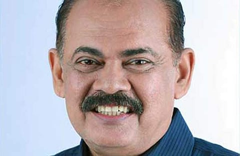 വിടി ബല്‍റാമിന്റെത് അരോചകമായ കുട്ടിക്കളിയെന്ന് സെബാസ്റ്റിയന്‍ പോള്‍