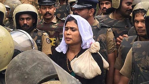 'സ്വാമിയേ എനിക്ക് ട്രാൻസ്ഫർ തരാൻ മുൻകൈ എടുത്ത ഉദ്യോഗസ്ഥർക്ക് നല്ലതുമാത്രം വരുത്തണെ...'