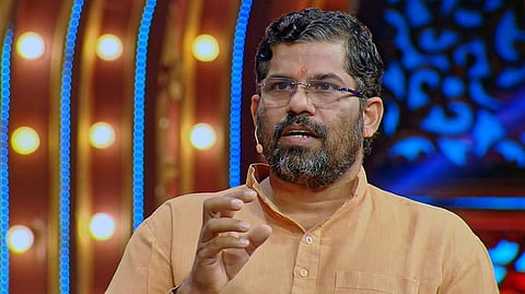 നുണയില്‍ കുരുക്കി പൂട്ടാനുള്ള ശ്രമം ശക്തം; സന്ദീപാനന്ദഗിരിയെ ചിന്മയ മിഷന്‍ പുറത്താക്കിയതാണെന്ന പ്രചാരണവും പാളി