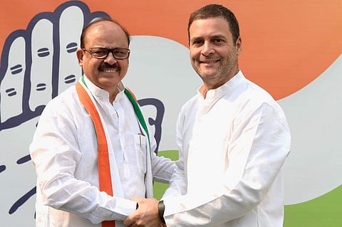 രണ്ട് പതിറ്റാണ്ടിന് ശേഷം  താരിഖ് അൻവറിന് 'ഘർവാപസി' ; കോൺ​ഗ്രസിൽ ചേർന്നു