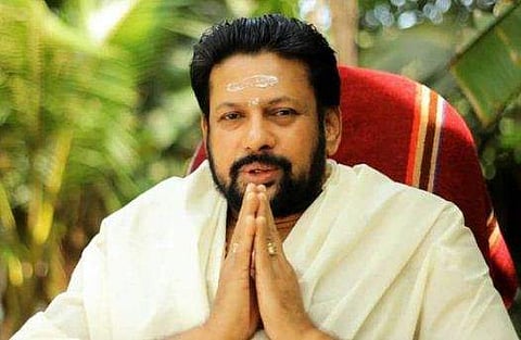 നടയടച്ച് ശുദ്ധിക്രിയ: വിശദീകരണം നല്‍കാന്‍ തന്ത്രിക്ക് രണ്ടാഴ്ച കൂടി സമയം നല്‍കി