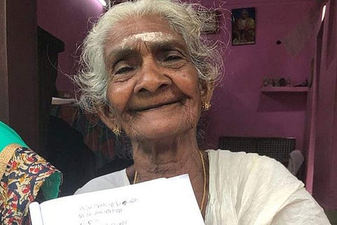 'പഠിച്ചിട്ട് വല്ല ജോലി കിട്ടുവാണേല്‍ അത് ചെയ്യും, കംപ്യൂട്ടറും വേണം'; റാങ്കുകാരി കാര്‍ത്യായനിയമ്മയ്ക്ക് സ്വപ്‌നങ്ങള്‍ ഇനിയും ബാക്കിയാണ് 