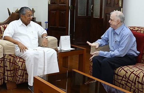 ശബരിമല: മുഖ്യമന്ത്രിയെ വിളിച്ചുവരുത്തി ഗവര്‍ണറുടെ ചര്‍ച്ച; നടപടി പരാതികളുടെ അടിസ്ഥാനത്തിലെന്ന് പി സദാശിവം