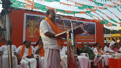 കേരളത്തിലെ വളര്‍ത്തുനായകള്‍ക്ക് പിണറായിയുടെ പേരിടും; വിവാദപ്രസംഗവുമായി എഎന്‍ രാധാകൃഷ്ണന്‍