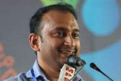 മഹാത്മഗാന്ധി രാഹുല്‍ ഗാന്ധിയുടെ മുതുമുത്തച്ഛന്‍; പികെ ഫിറോസിന്റെ അബദ്ധപ്രസംഗം സോഷ്യല്‍ മീഡിയയില്‍ വൈറല്‍ (വീഡിയോ)