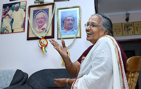 ഓര്‍മ്മയില്‍ സഖാവ്: ഇകെ നായനാരെക്കുറിച്ച് ശാരദടീച്ചര്‍
