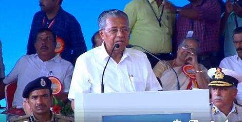 കണ്ണൂര്‍ വിമാനത്താവള നിര്‍മ്മാണം വൈകിപ്പിച്ചത് യുഡിഎഫ് ; തിരുവനന്തപുരം എയര്‍പോര്‍ട്ട് സ്വകാര്യവല്‍ക്കരിക്കരുത് ; സര്‍ക്കാര്‍ നടത്തിക്കൊള്ളാമെന്ന് മുഖ്യമന്ത്രി