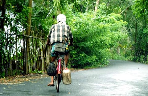 പാതയോരത്തെ കള്ളുഷാപ്പുകള്‍ തുറക്കാം, ഭേദഗതി കള്ളുഷാപ്പുകള്‍ക്കും ബാധകമെന്ന് സുപ്രിം കോടതി