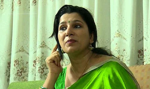 ട്രെയിനില്‍ വച്ച് രാഷ്ട്രീയ നേതാവിന്റെ മകന്‍ കടന്നുപിടിക്കാന്‍ ശ്രമിച്ചു; വിവാദ വെളിപ്പെടുത്തലുമായി ജോസ് കെ മാണിയുടെ ഭാര്യ