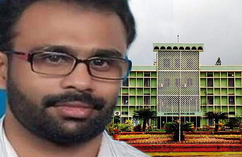 'വത്തക്ക' പ്രയോഗം: വിദ്യാര്‍ത്ഥി പ്രതിഷേധം രൂക്ഷം; ജവഹര്‍ അവധിയില്‍ പ്രവേശിച്ചു