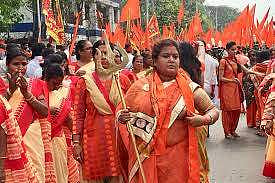 ബംഗാളില്‍ രാമനവമി ആഘോഷം തൃണമൂലിന്റെയും ബിജെപിയുടെയും രാഷ്ട്രീയയുദ്ധമായി