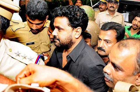 നടി ആക്രമിക്കപ്പെട്ട ദൃശ്യങ്ങളില്‍ സ്ത്രീശബ്ദമുണ്ടെന്ന് ദിലീപ്: പൊലീസ് മറച്ചുവച്ചെന്ന് ആരോപണം