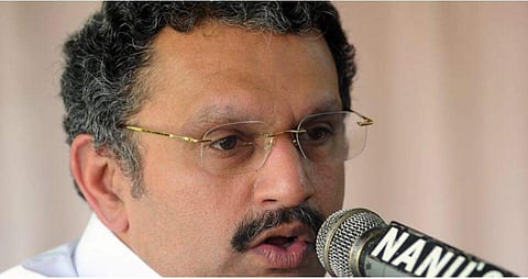 കോണ്‍ഗ്രസ് വോട്ടുകൊണ്ട് കോണ്‍ഗ്രസുകാരന്‍ ജയിച്ചിട്ടില്ല, പിന്നല്ലേ ബിജെപി: മുരളീധരന്‍