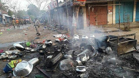 ത്രിപുരയില്‍ വ്യാപക ആക്രമണം: നിരോധനാജ്ഞ പ്രഖ്യാപിച്ചു (വീഡിയോ)