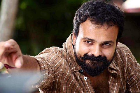 'അവര്‍ പിന്നെയും വന്ന് ഒരാളെ തല്ലി, പിന്നെ അവിടെ കൂട്ടത്തല്ലായിരുന്നു'; സിനിമ ഷൂട്ടിങ്ങിനിടെയുണ്ടായിട്ടുള്ള സാഹസങ്ങളെക്കുറിച്ച് കുഞ്ചാക്കോ