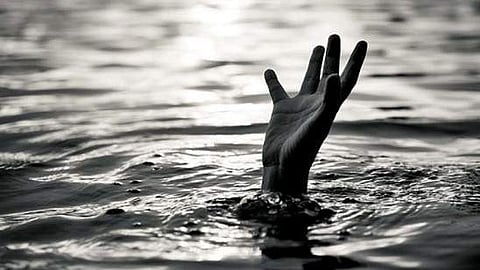രണ്ട് വിദ്യാര്‍ത്ഥികള്‍ ക്ഷേത്രക്കുളത്തില്‍ മുങ്ങിമരിച്ചു