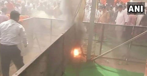 അമിത് ഷായുടെ പൊതുപരിപാടിയില്‍ തീപിടുത്തം
