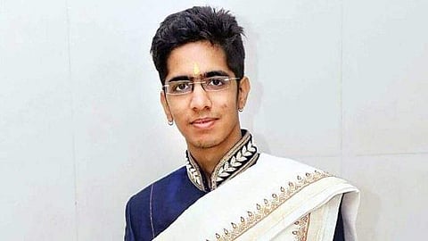 സന്യാസിയാവാന്‍ ഇരുപത്തിനാലുകാരന്‍ ഉപേക്ഷിച്ചത് നൂറു കോടിയുടെ ബിസിനസ് സാമ്രാജ്യം