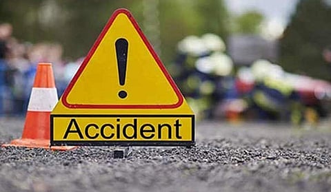 പഴനിക്കടുത്ത് വാഹനാപകടം : ആറു മലയാളികള്‍ മരിച്ചു