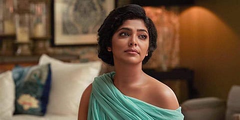 മോഹന്‍ലാല്‍ തുട കാണിച്ചാല്‍ കുഴപ്പമില്ല, സുരാജ് വെഞ്ഞാറാമൂടിന്റെ തുട കാണിച്ചാല്‍ എ സര്‍ട്ടിഫിക്കറ്റ്: റിമ കല്ലിങ്കല്‍