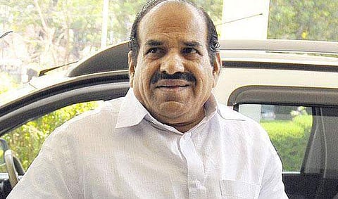 കോണ്‍ഗ്രസുമായി മുന്നണി ബന്ധമില്ല, പ്രാദേശിക അടവു നയം ഉണ്ടാവുമെന്ന് കോടിയേരി