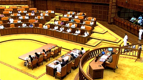 ബൽറാമിനെ തള്ളി ചെന്നിത്തല; മെഡിക്കൽ പ്രവേശനബിൽ പാസായി