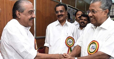 'നോക്കുകൂലി നിരോധനം വികസനത്തിന്റെ സൂര്യോദയം' ; പിണറായി സർക്കാരിനെ പുകഴ്ത്തി കെ എം മാണി