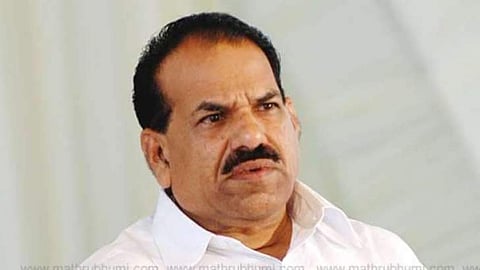 വിഷ്ണുനാഥിനെ മാറ്റിയത് വിജയകുമാര്‍ ഹിന്ദുത്വ ശക്തികളുടെ ഇഷ്ടക്കാരന്‍ ആയതിനാല്‍; ആരോപണത്തിലുറച്ച് കോടിയേരി