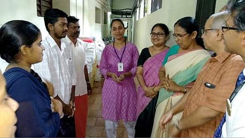അവര്‍ തോല്‍പ്പിച്ചത് നിപ്പയെ; അജന്യക്കും ഉബീഷിനും അത്ഭുതമായി ആരോഗ്യമന്ത്രിയുടെ സന്ദര്‍ശനം; ആരും തോറ്റുപോകും ഈ കരുതലിനും സ്‌നേഹത്തിനുമുന്നില്‍