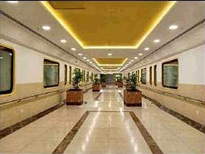 ഇനി മെട്രോയില്‍ കയറി ലുലുവിലെത്താന്‍ കൂടുതലെളുപ്പം: സ്‌കൈവോക് ഇന്ന് തുറക്കും