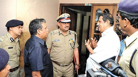 പൊലീസിന്റെ ദാസ്യപ്പണി അവസാനിപ്പിക്കാന്‍ സര്‍ക്കാര്‍ ഇടപെടല്‍;  ഫോളോവേഴ്‌സിന്റെ കണക്കെടുപ്പ് തുടങ്ങി; ഉച്ചക്ക് മുന്‍പ് കണക്ക് നല്‍കണം