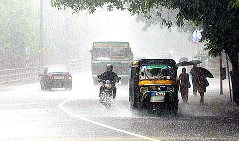 ഇന്ന് രണ്ട് ജില്ലകളിൽ ശക്തമായ കാറ്റിനും മഴയ്ക്കും സാധ്യത, യെല്ലോ അലർട്ട്